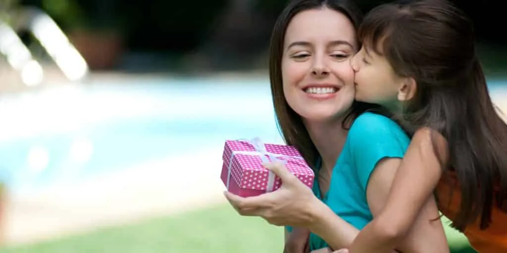 Top 5 Best and Unique Christmas Gifts for Moms