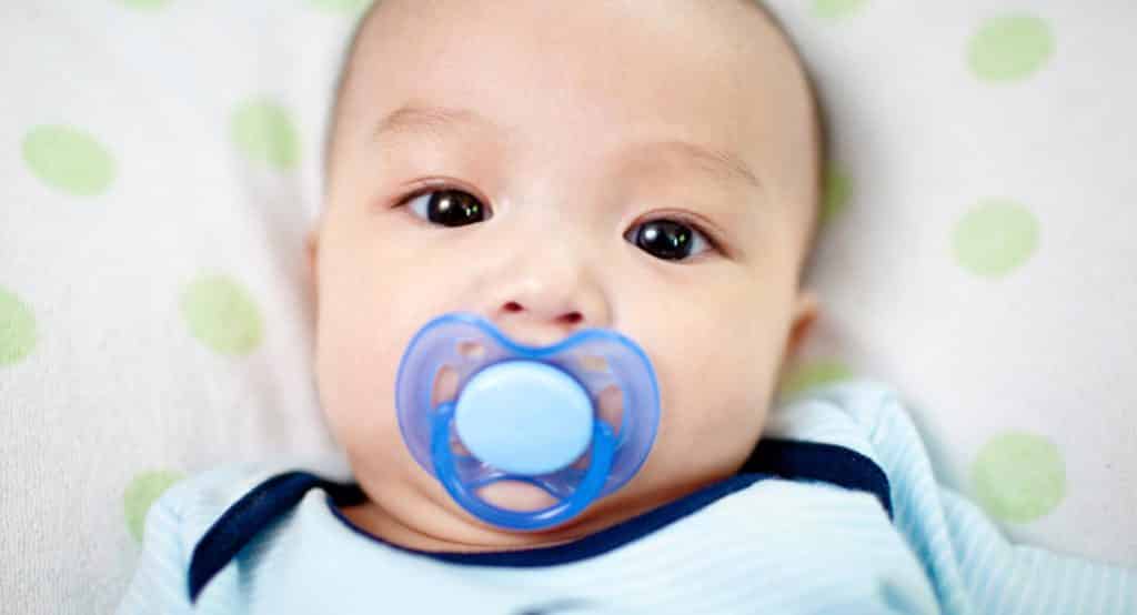 Benefits of Using Pacifier and Tricks to Keep it on Baby's Mouth