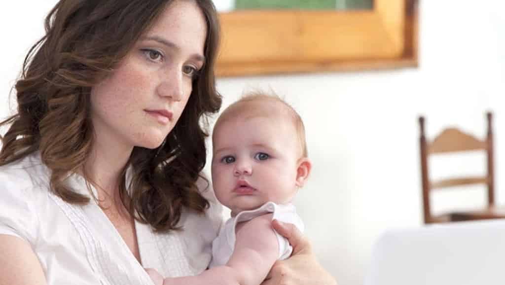 Symptoms of Postpartum Depression and How to Deal with it