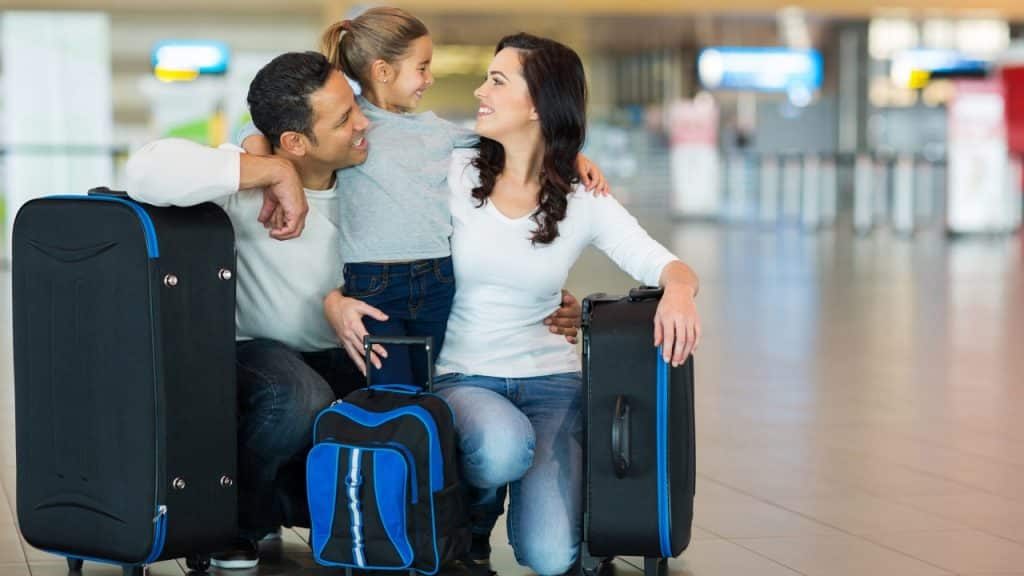 Top 5 Best Luggage for Family Travel |